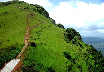 Resorts Near Mullayanagiri Peak